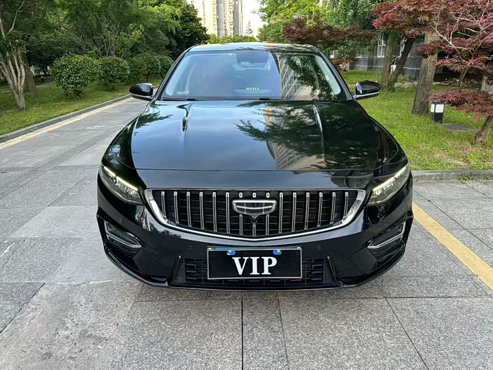 Фото 2 - Geely Preface