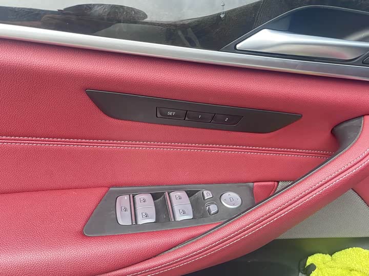 Zdjęcie 6 - BMW 5 Series