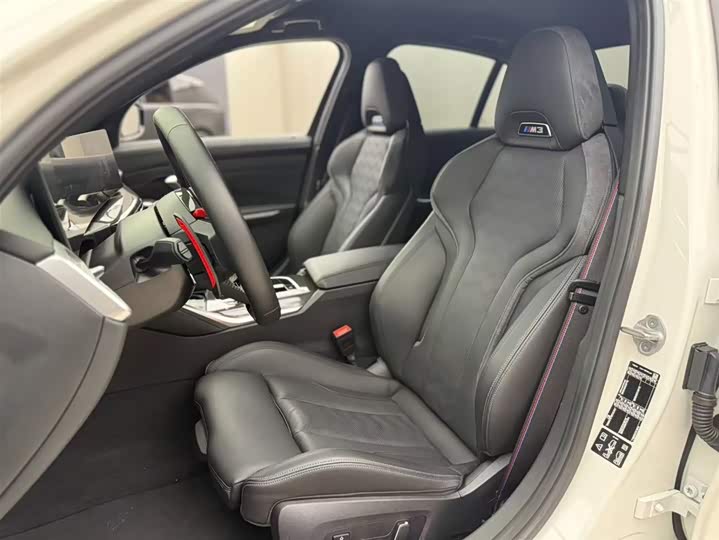 BMW M3 2024 2024款 M3四门轿车 M xDrive 雷霆版