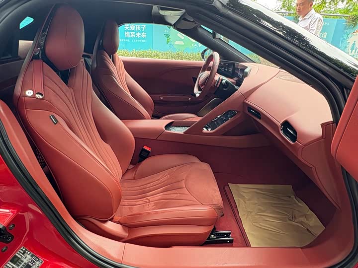 MG Motor Cyberster 2024 2024款 501km 魅力心动版