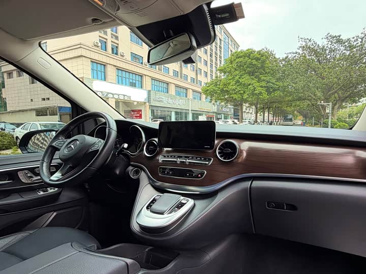 Mercedes-Benz V-Class 2022 2022款 V 260 领航版