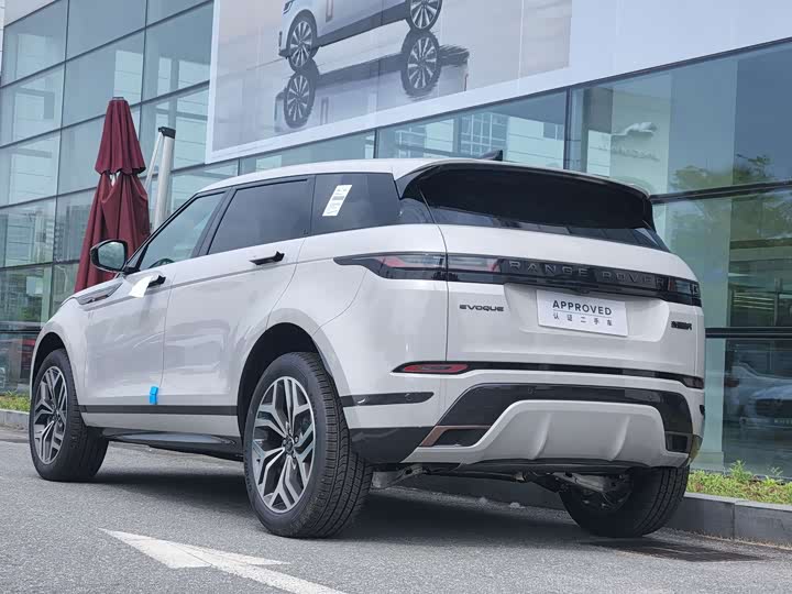 Land Rover Range Rover Evoque L 2026 2026款 揽胜极光 L SE