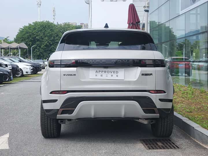 Land Rover Range Rover Evoque L 2026 2026款 揽胜极光 L SE