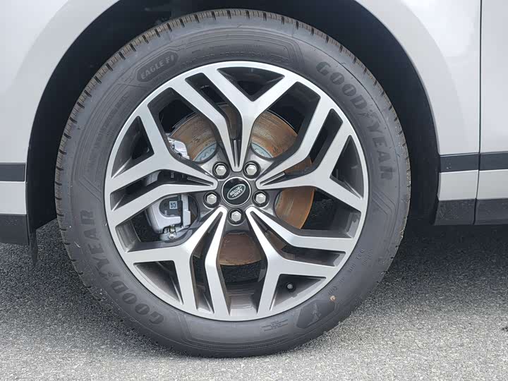 Land Rover Range Rover Evoque L 2026 2026款 揽胜极光 L SE