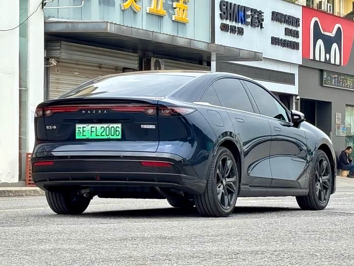 Mazda EZ-6 2025 2025款 增程200智雅运动版