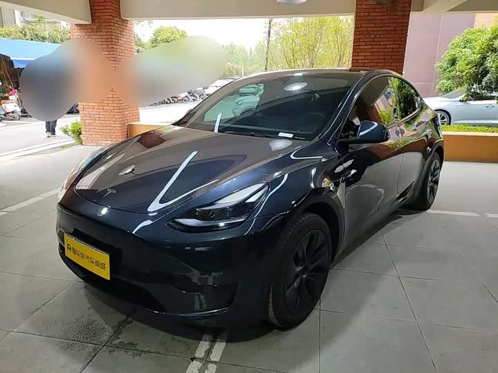 Photo 1 - Tesla Model Y