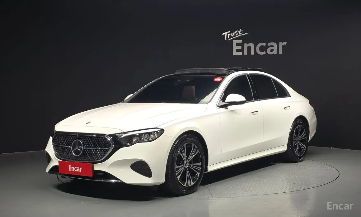 Mercedes-Benz E-Class 2024 E200 Avantgarde