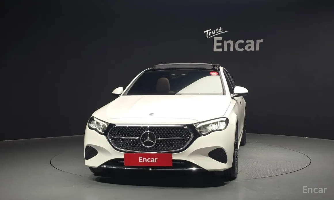 Mercedes-Benz E-Class 2024 E200 Avantgarde