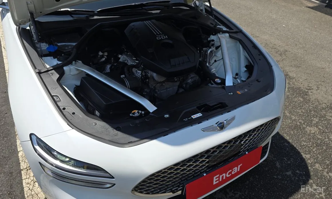 Photo 6 - Genesis G70