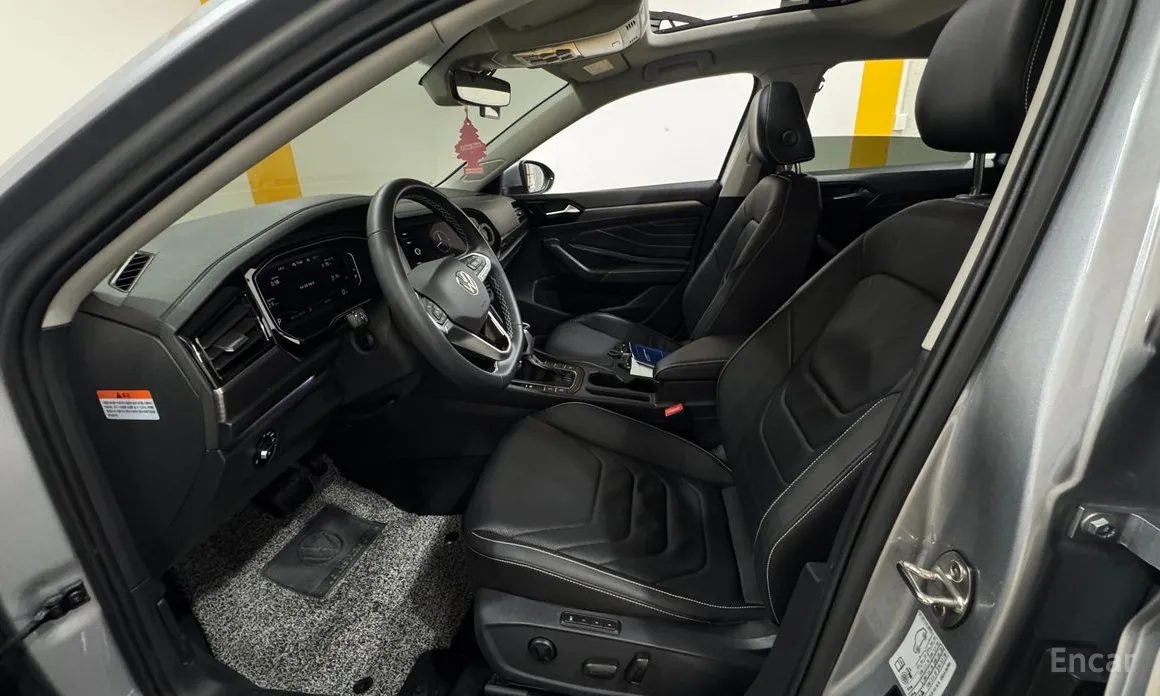 Photo 11 - Volkswagen Jetta