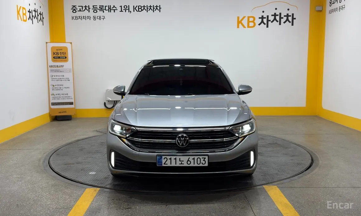Photo 3 - Volkswagen Jetta