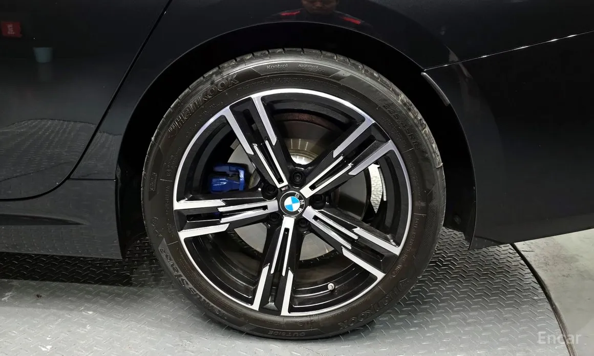 BMW 3 Series 2019 320i M Sport