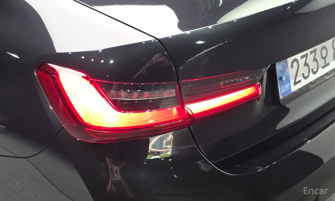 BMW 3 Series 2019 320i M Sport
