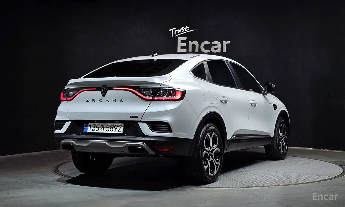 Renault Arkana 2024 1.6 E-TECH Iconic