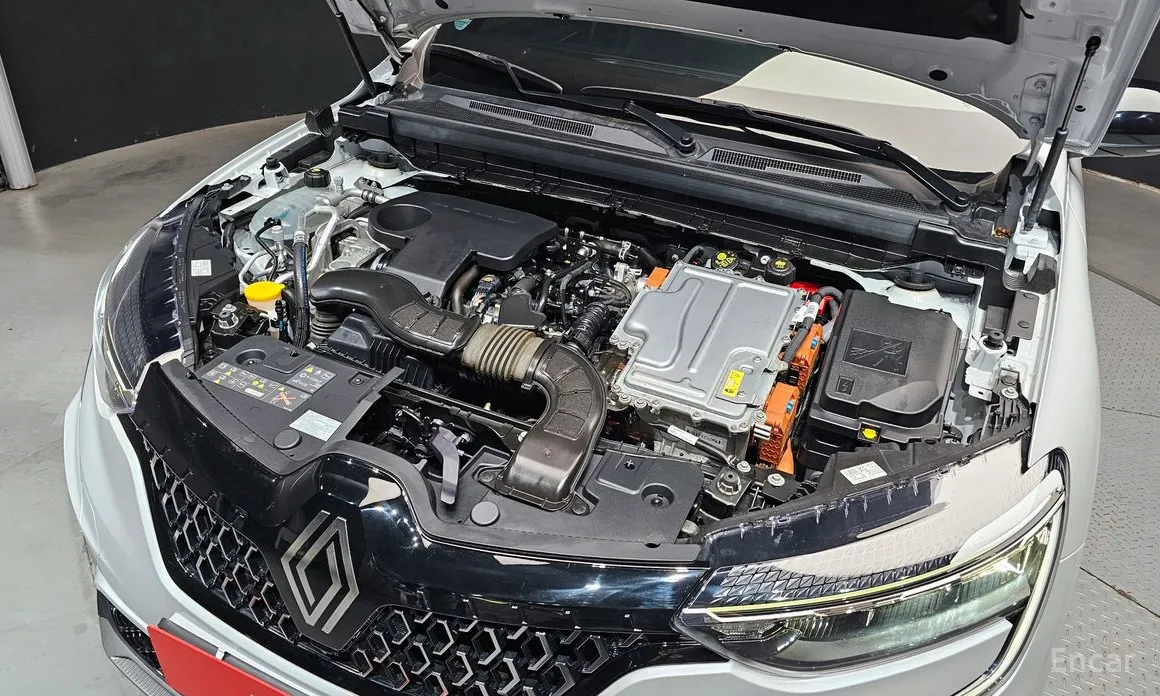 Renault Arkana 2024 1.6 E-TECH Iconic