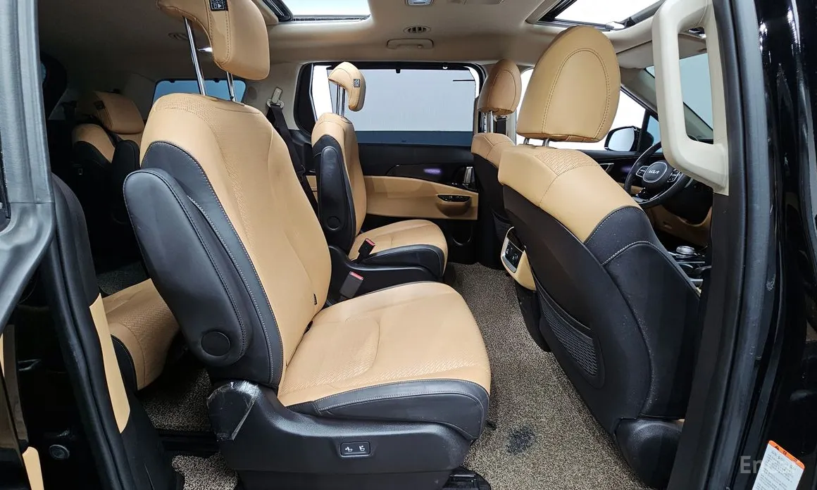 Zdjęcie 12 - Kia Carnival