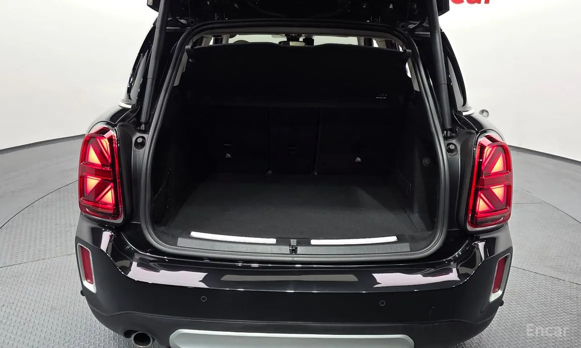 Mini Countryman 2011 Classic Plus Launch Pack