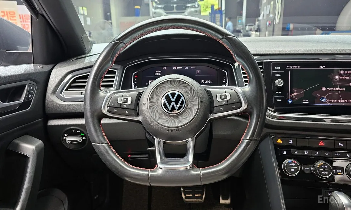 صورة 13 - Volkswagen T-Roc