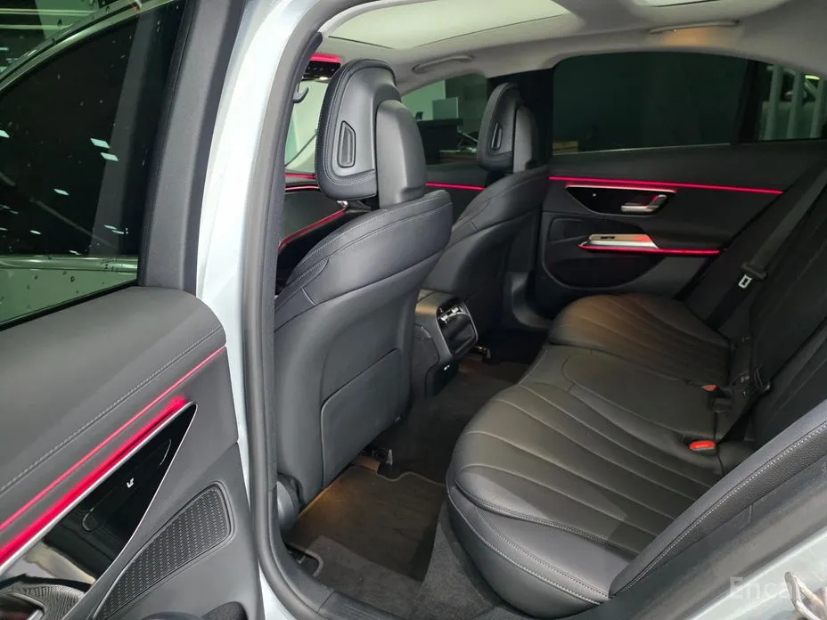 Mercedes-Benz E-Class 2024 E200 Avantgarde