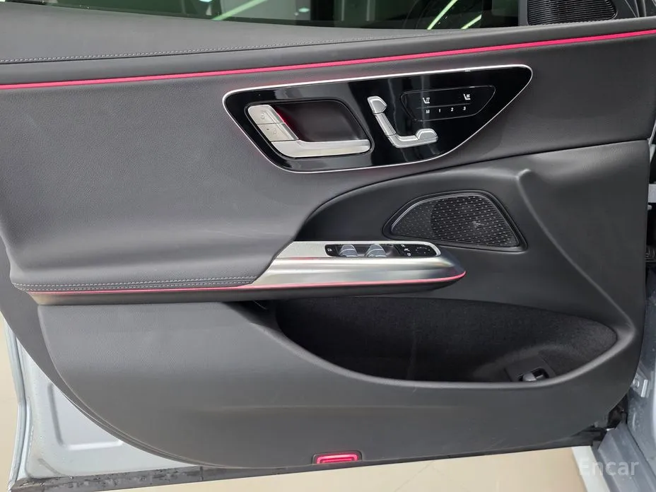 Mercedes-Benz E-Class 2024 E200 Avantgarde