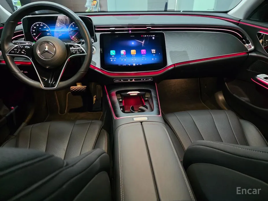 Mercedes-Benz E-Class 2024 E200 Avantgarde