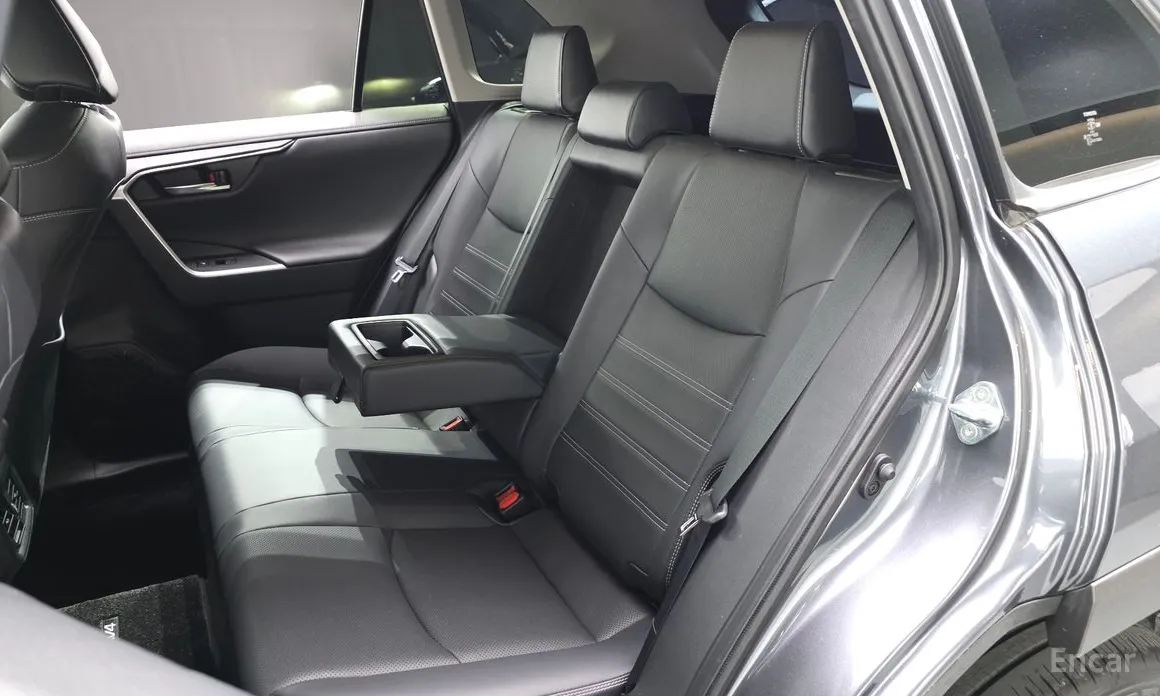 Toyota RAV4 2019 2,5 4WD Hybrid LTD