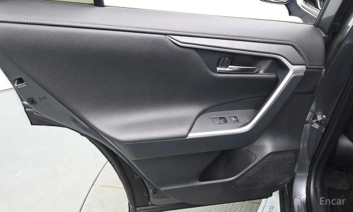 Toyota RAV4 2019 2,5 4WD Hybrid LTD