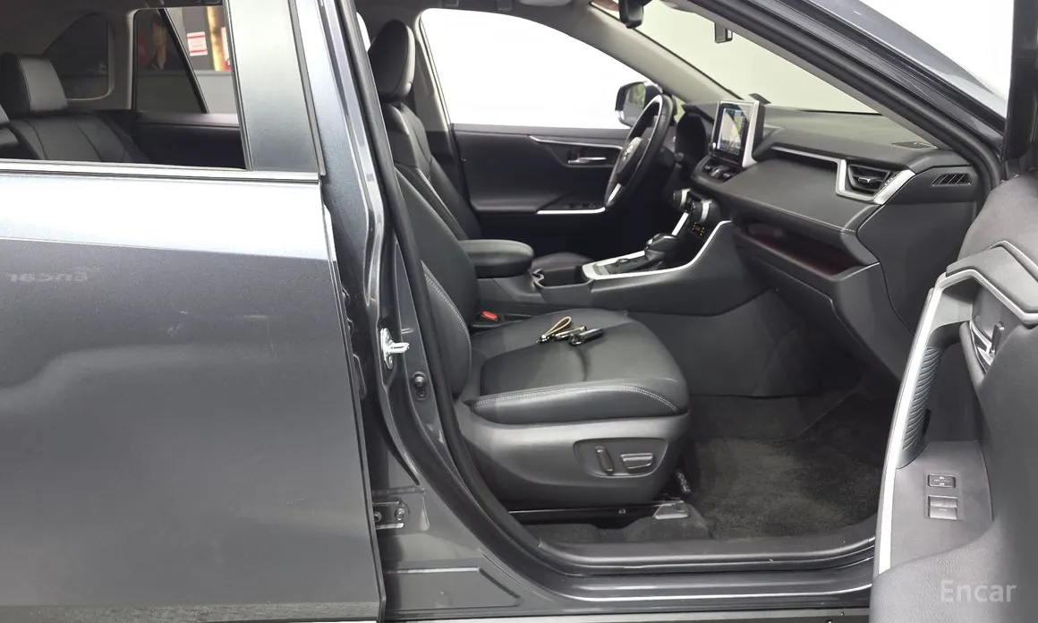 Toyota RAV4 2019 2,5 4WD Hybrid LTD