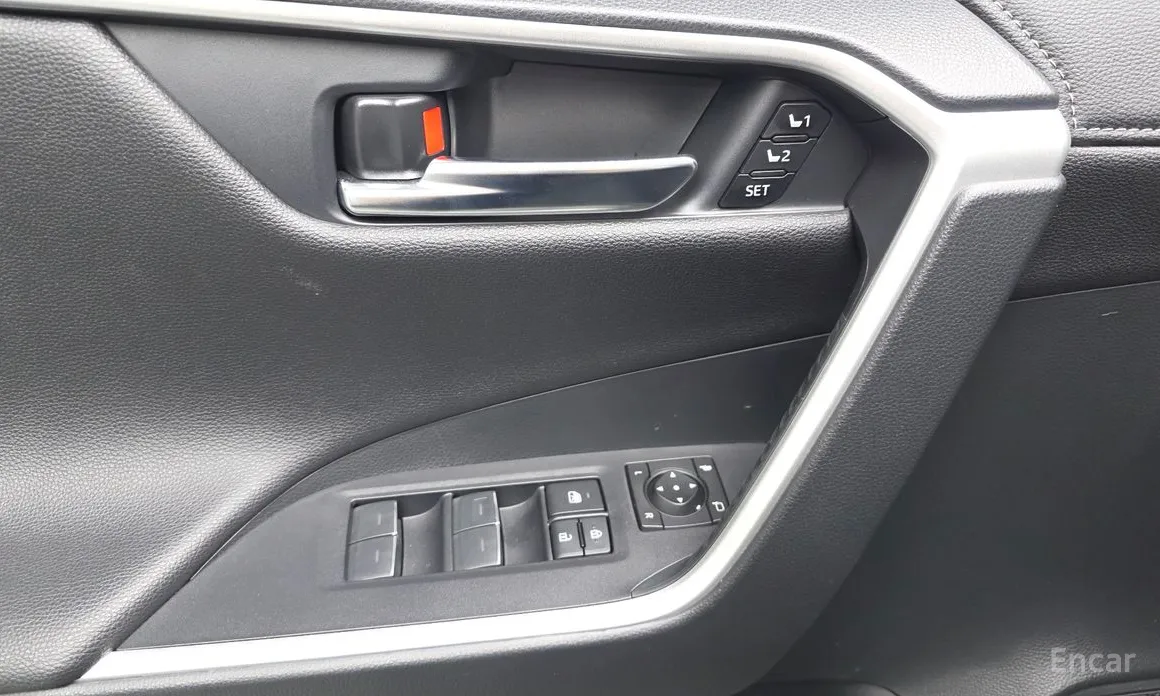 Toyota RAV4 2019 2,5 4WD Hybrid LTD
