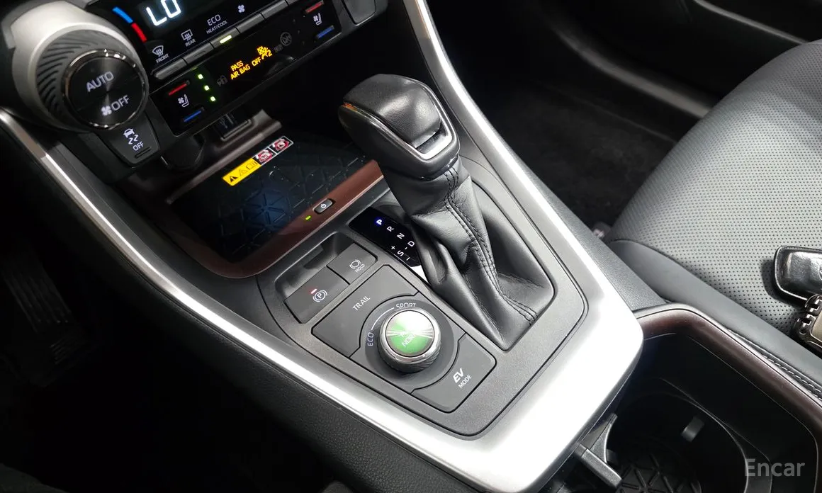 Toyota RAV4 2019 2,5 4WD Hybrid LTD
