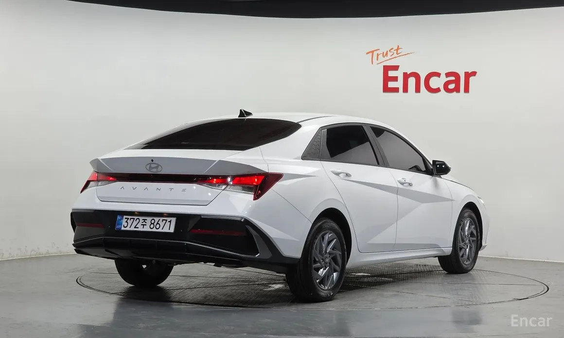 Hyundai Avante 2023 1.6