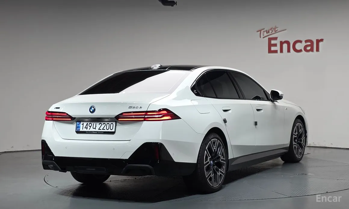 BMW 5 Series 2023 530e xDrive M Sport