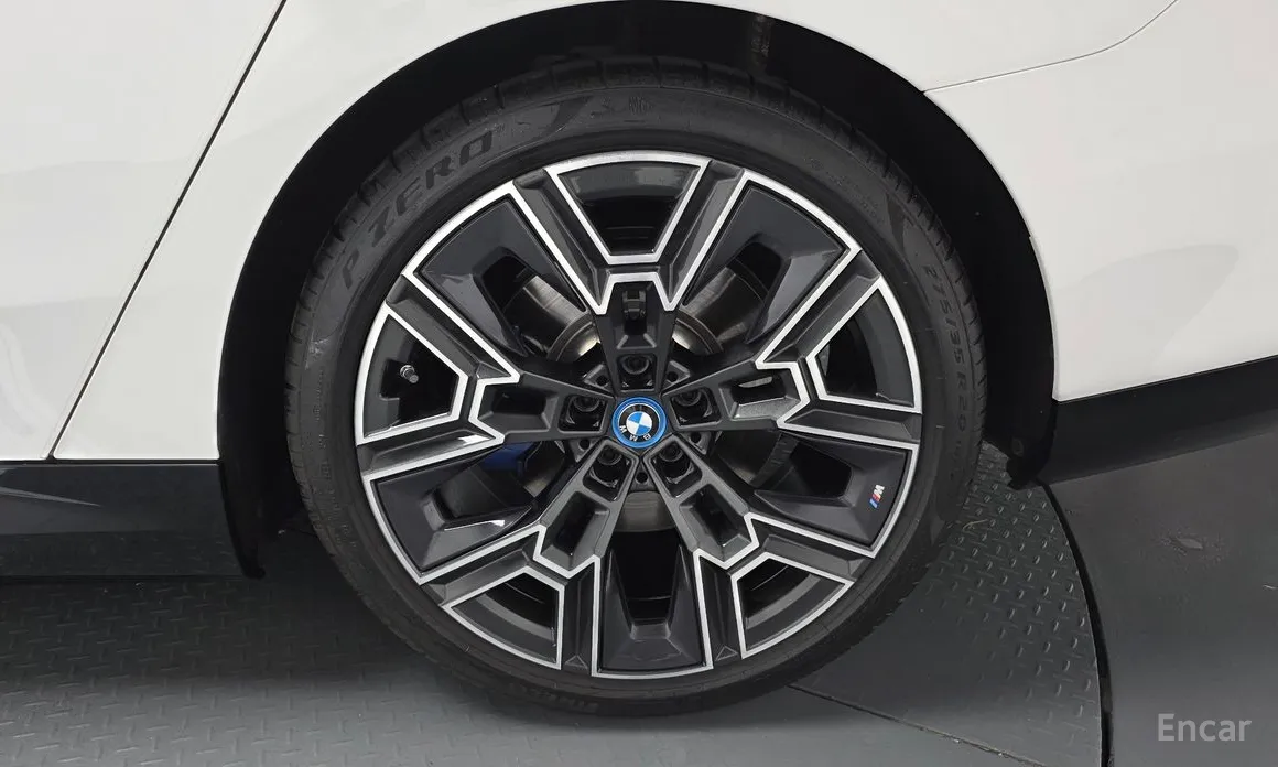 BMW 5 Series 2023 530e xDrive M Sport