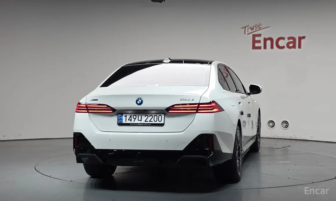 BMW 5 Series 2023 530e xDrive M Sport