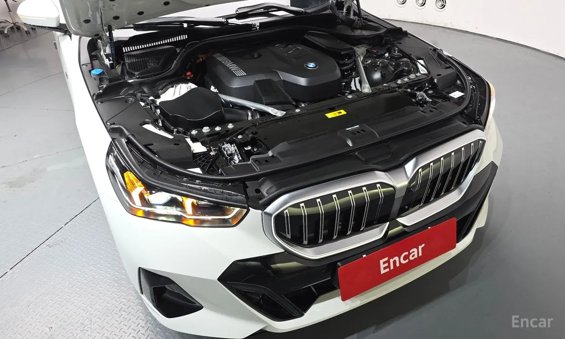 BMW 5 Series 2023 530e xDrive M Sport