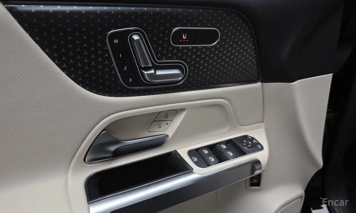 Mercedes-Benz GLB-Class 2020 GLB200 d