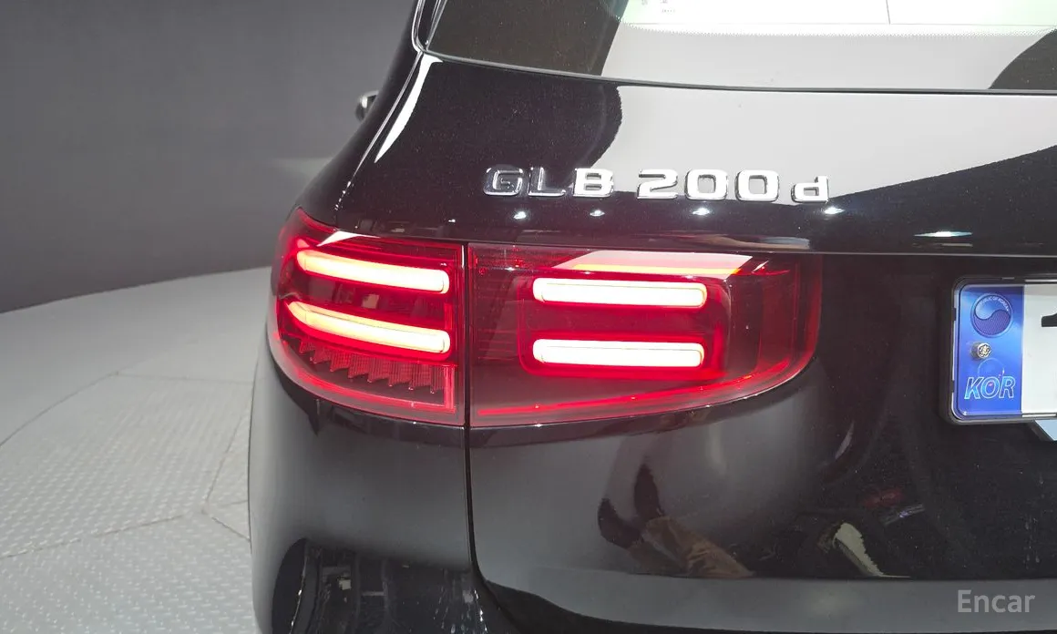 Mercedes-Benz GLB-Class 2020 GLB200 d