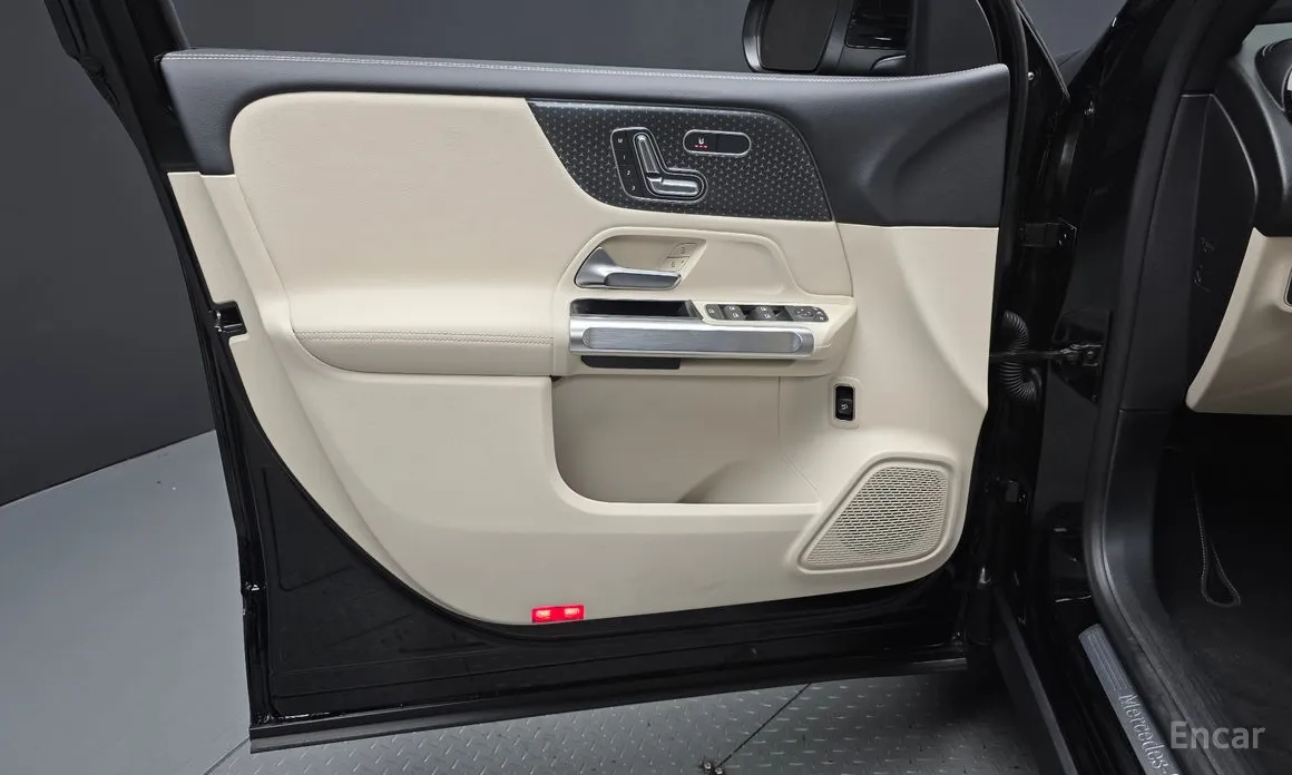 Mercedes-Benz GLB-Class 2020 GLB200 d