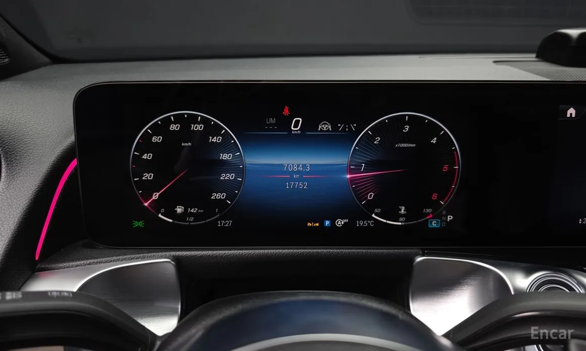 Mercedes-Benz GLB-Class 2020 GLB200 d