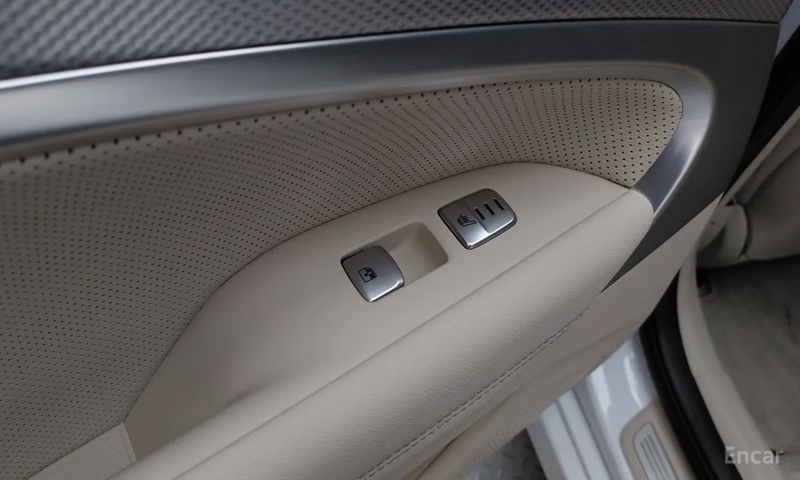 Genesis G70 2020 Gasoline 2.0T 2WD
