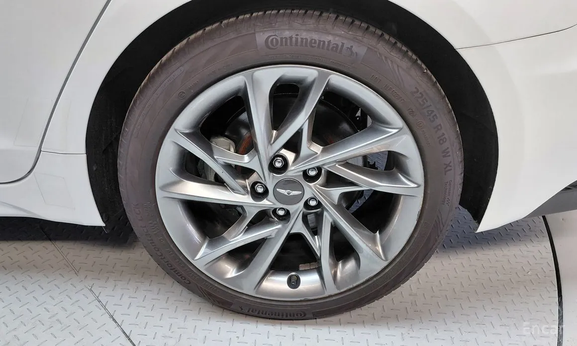 Genesis G70 2020 Gasoline 2.0T 2WD