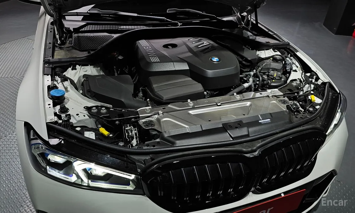 BMW 3 Series 2019 320i Touring M Sports