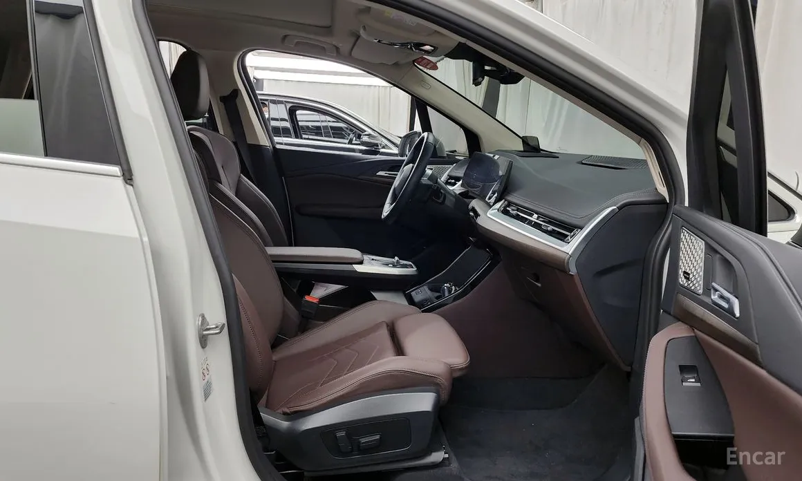 BMW 2 Series 2022 218d Luxury