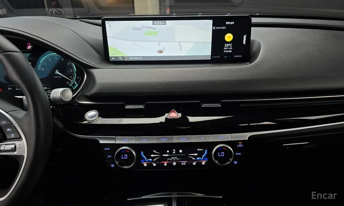Фото 19 - Genesis G80