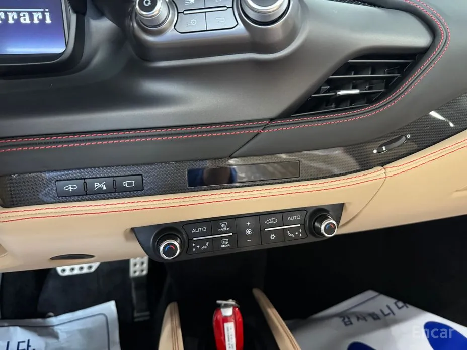 Ferrari F8 2019 3.9 V8