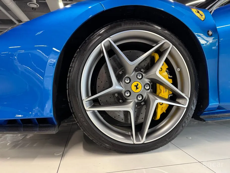Ferrari F8 2019 3.9 V8