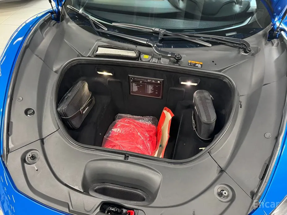 Ferrari F8 2019 3.9 V8