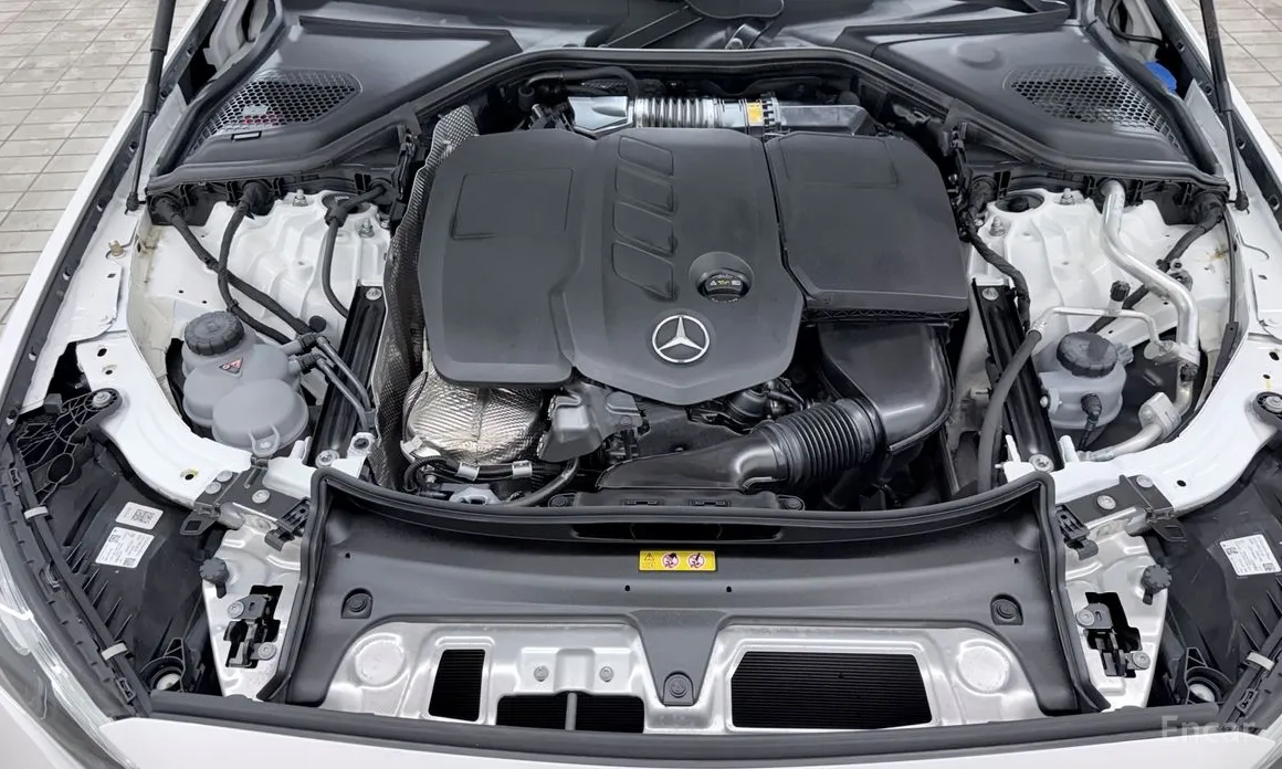 Фото 6 - Mercedes-Benz E-Class