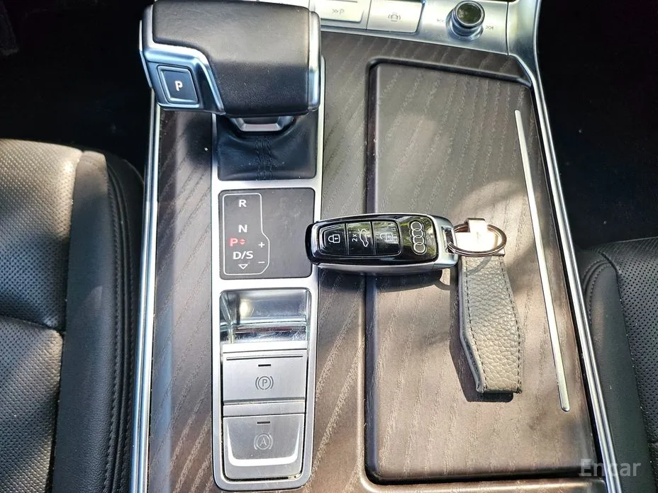 Фото 18 - Audi A6
