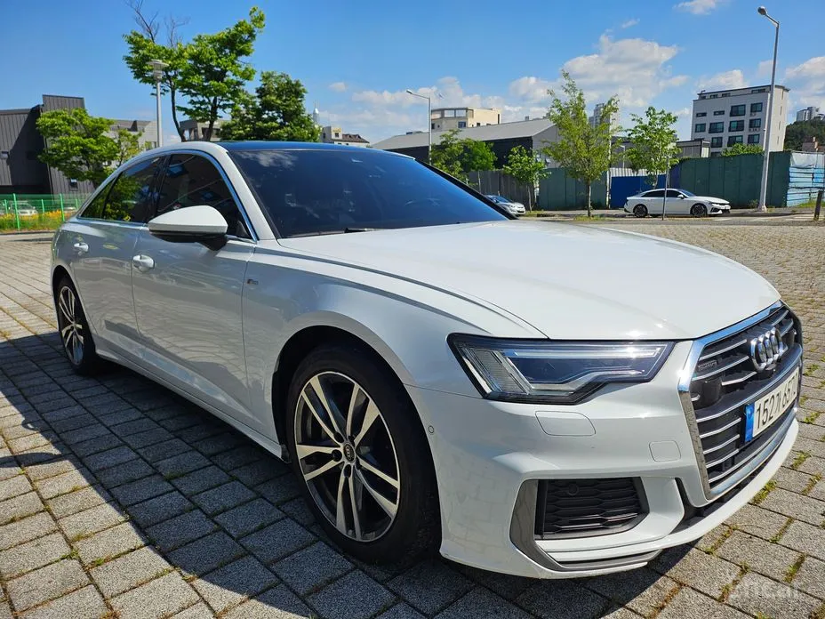 Фото 2 - Audi A6
